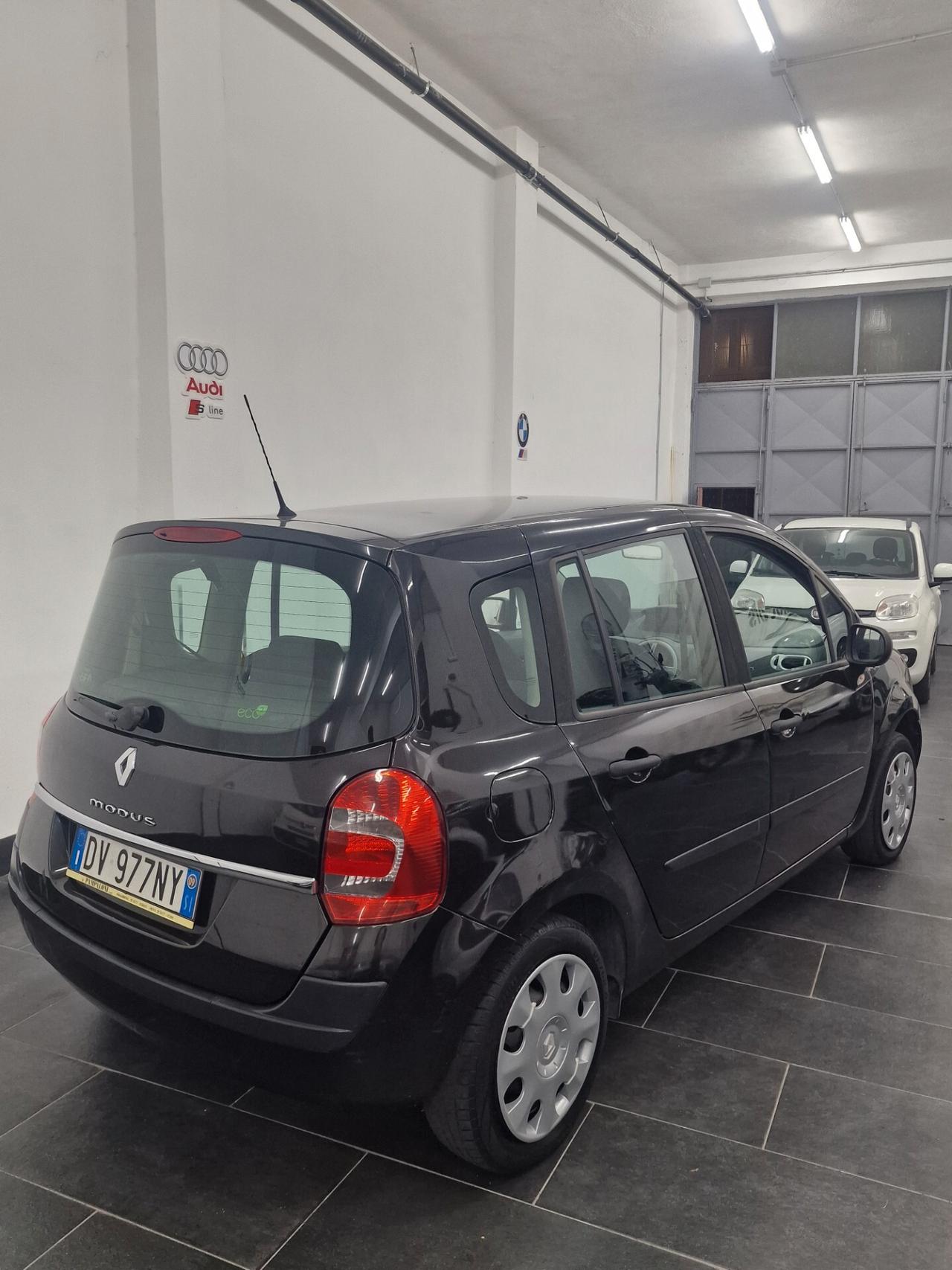 Renault Modus Grand 1.2 16V Dynamique