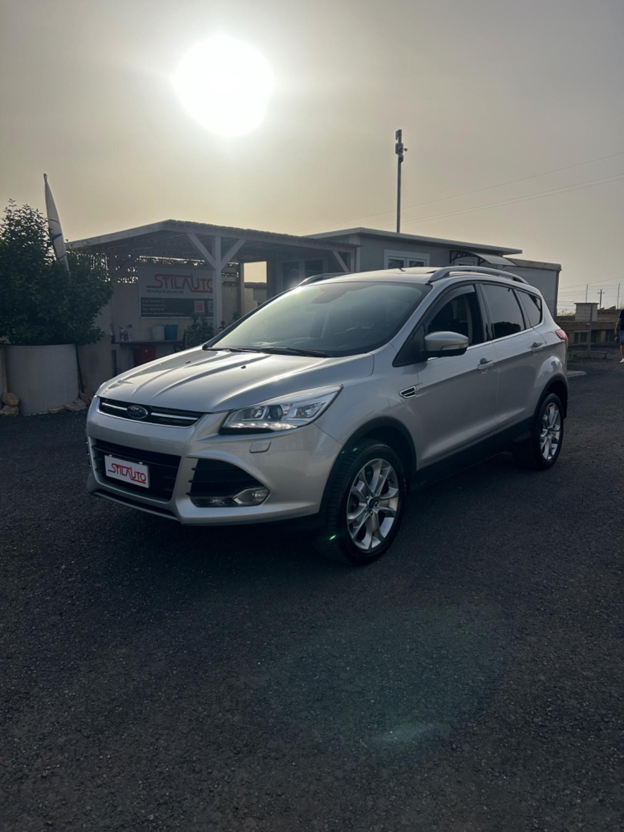 Ford Kuga 2.0 TDCI 150 CV S&S 4WD Titanium