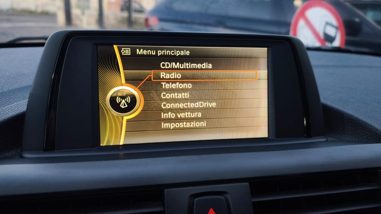 Bmw 114 114d 5p. Urban