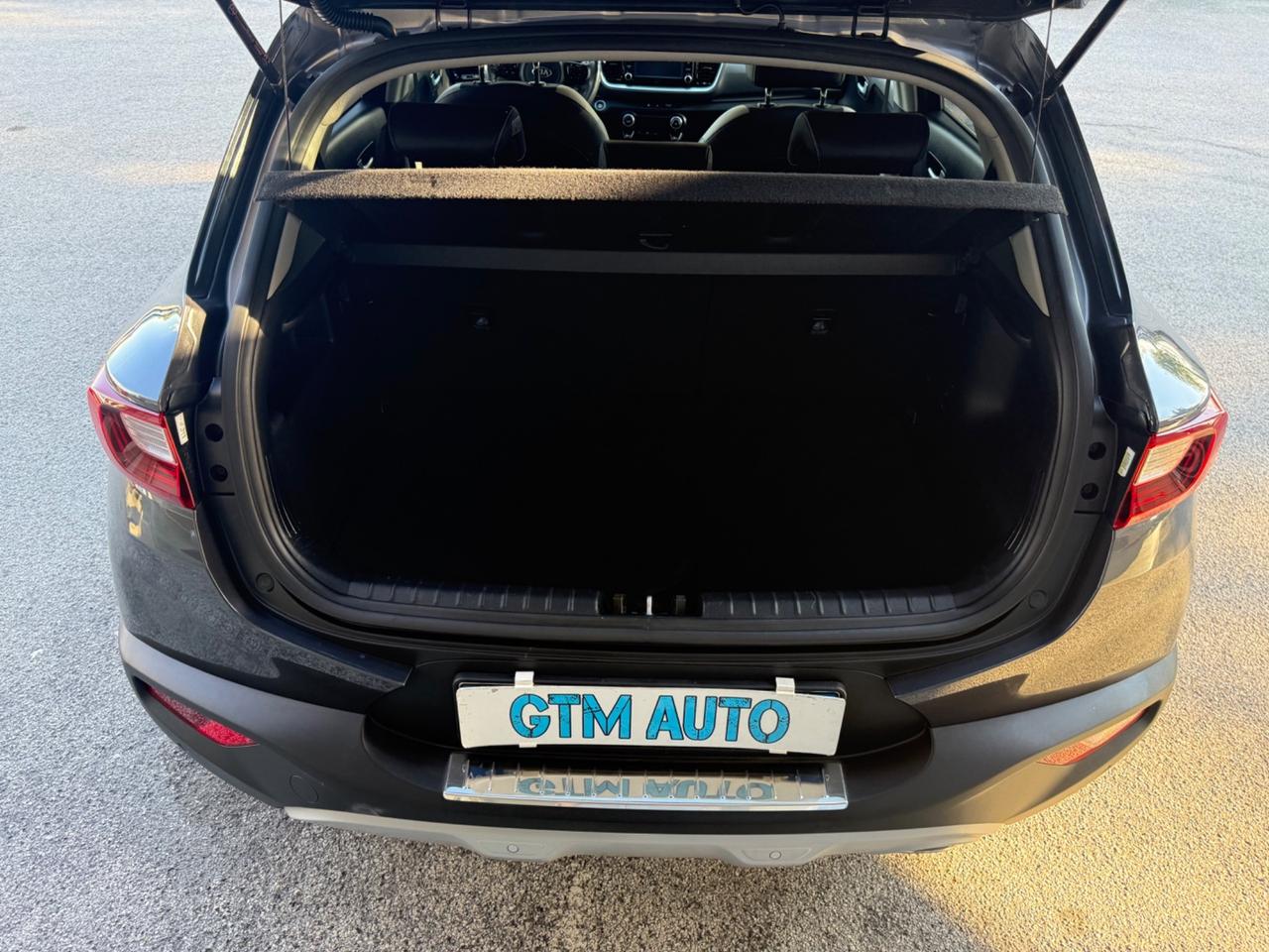 Kia Stonic 1.4 MPI 100 CV - Neopatentati