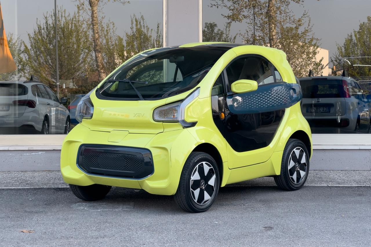 Xev Yoyo AUTO IN ARRIVO