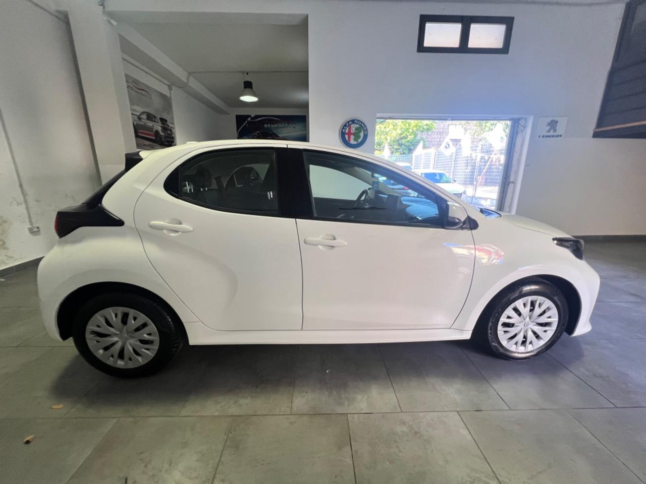Toyota Yaris 1.0 5 porte Active 2023