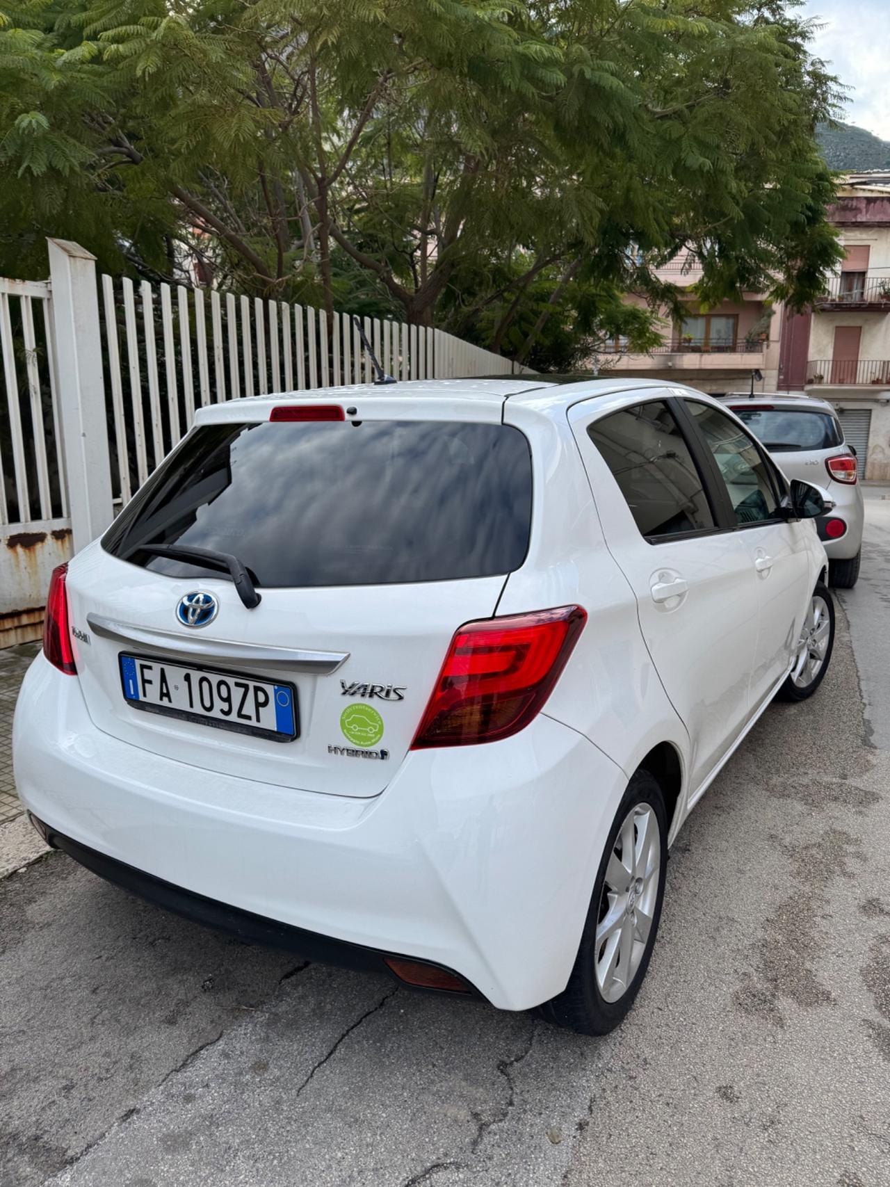 Toyota Yaris 1.5 Hybrid 5 porte Active