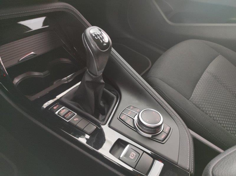 BMW X2 (F39) - X2 sDrive18i Business-X