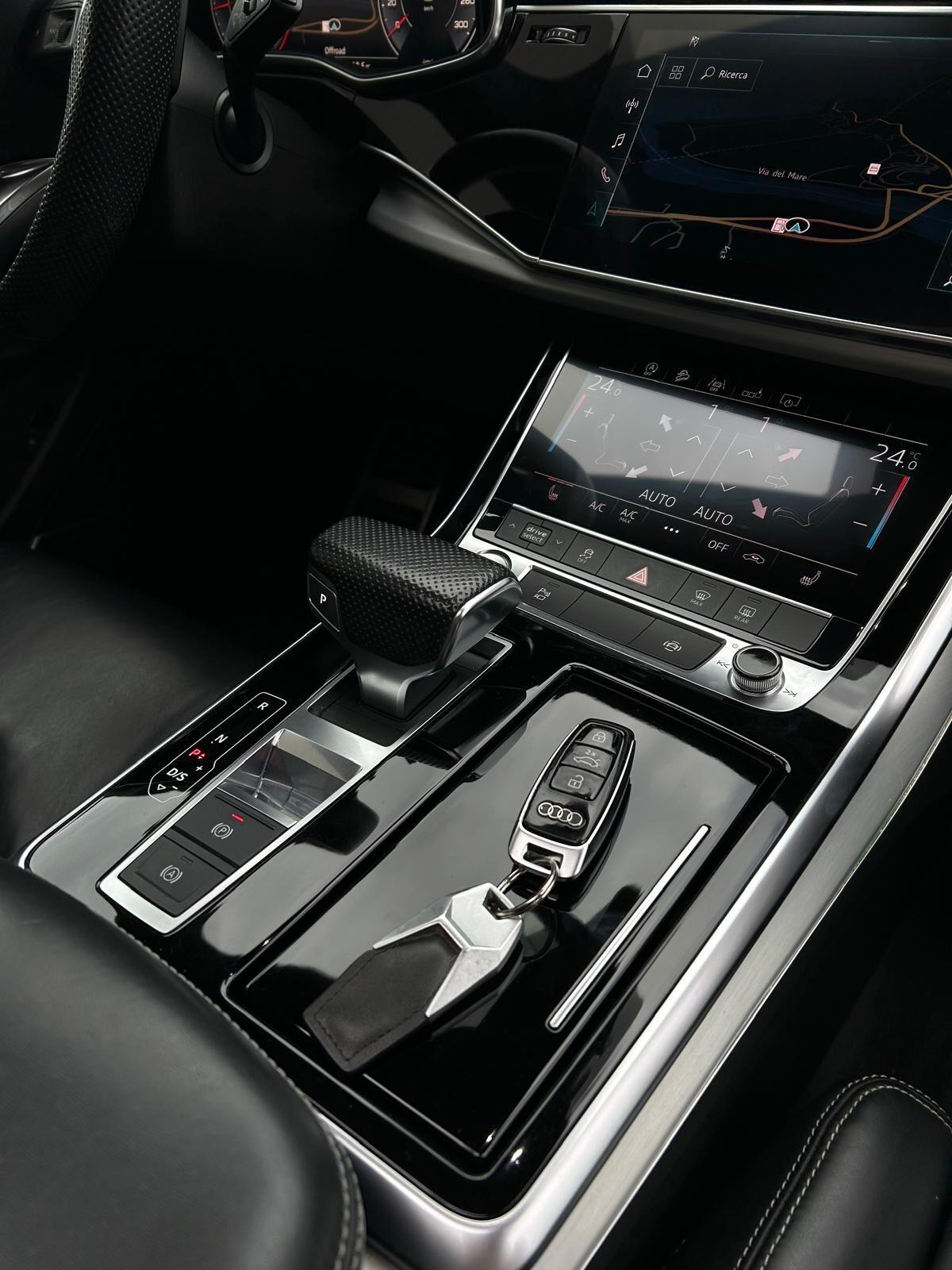 Audi Q8 50 TDI 286 CV quattro tiptronic Sport