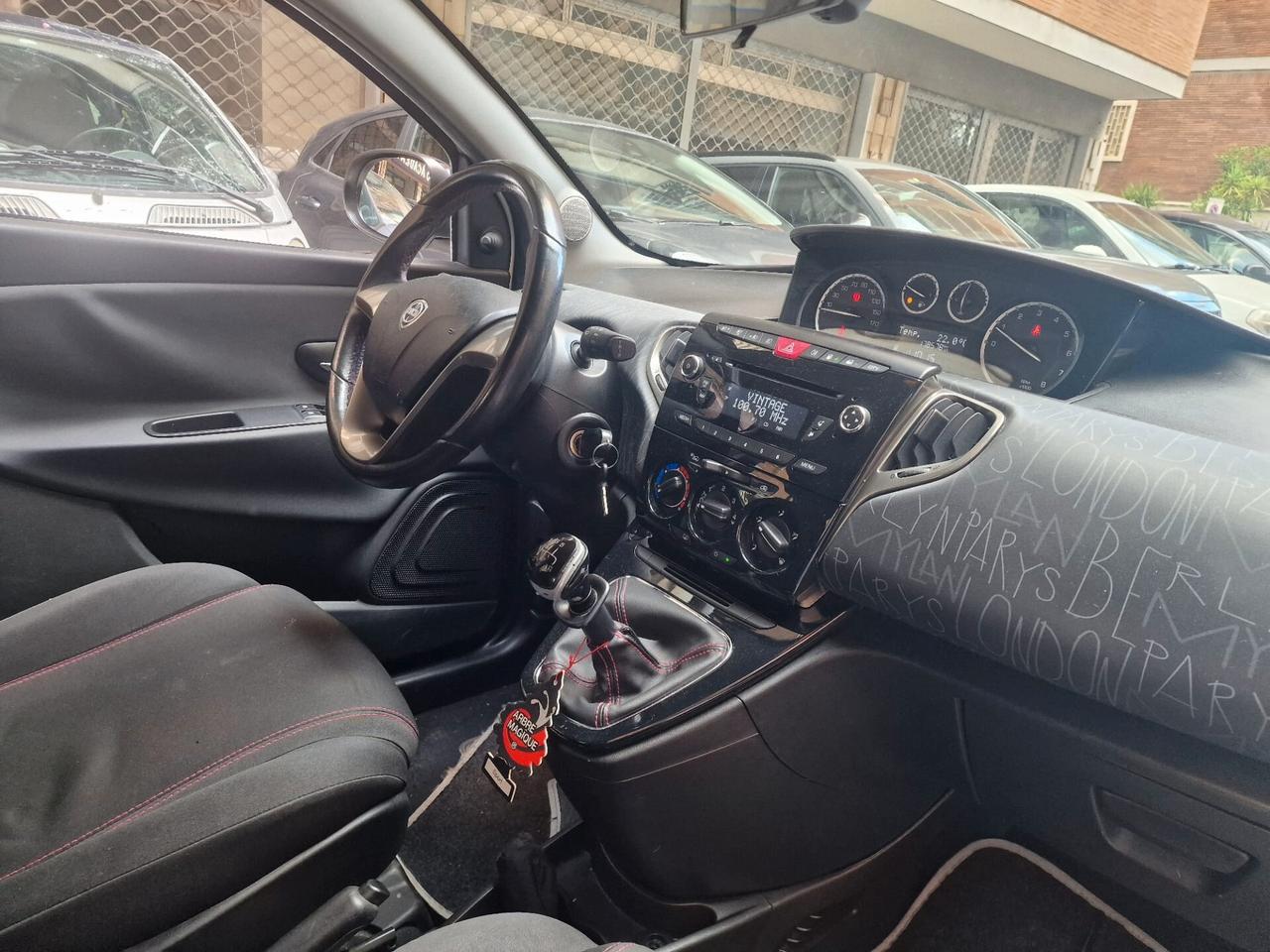 Lancia Ypsilon 1.2 69 CV 5 porte GPL Ecochic Elefantino