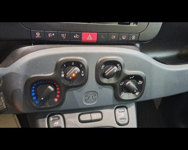 FIAT New Panda 1.0 hybrid 70cv