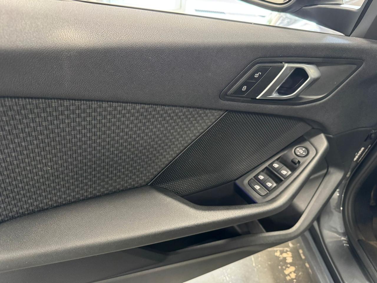 Bmw 118 118d 5p. Msport