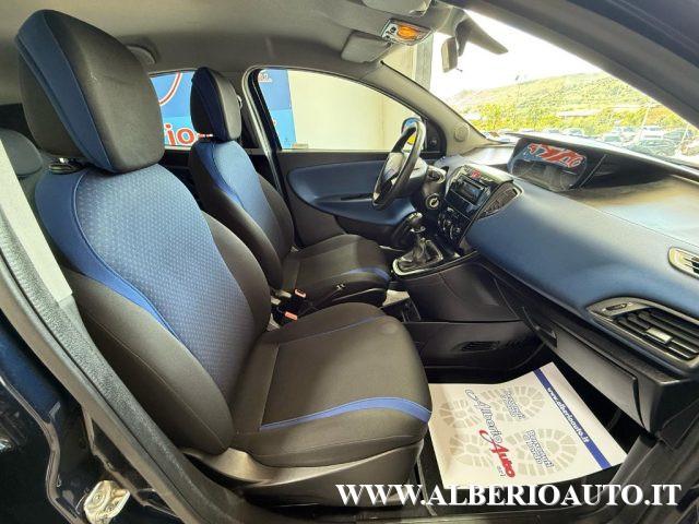 LANCIA Ypsilon 1.2 69 CV 5 porte GPL Ecochic Silver