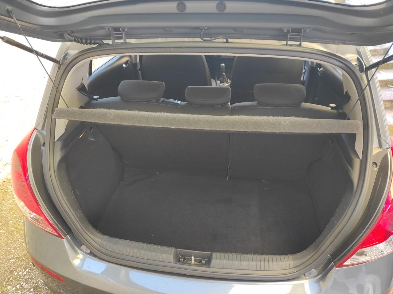 HYUNDAI I20 5 PORTE 1100 DIESEL MOTORE NUOVO