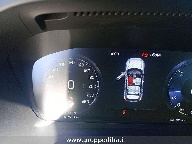 Volvo XC40 Diesel 2.0 d3 Momentum Pro awd auto my21