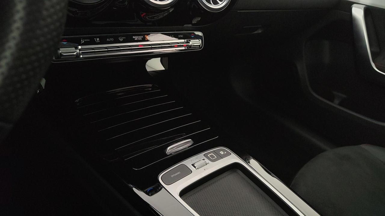 Mercedes-Benz A AMG 35 AMG Line Premium 4matic auto