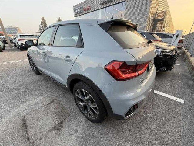 AUDI A1 citycarver 30 TFSI Admired