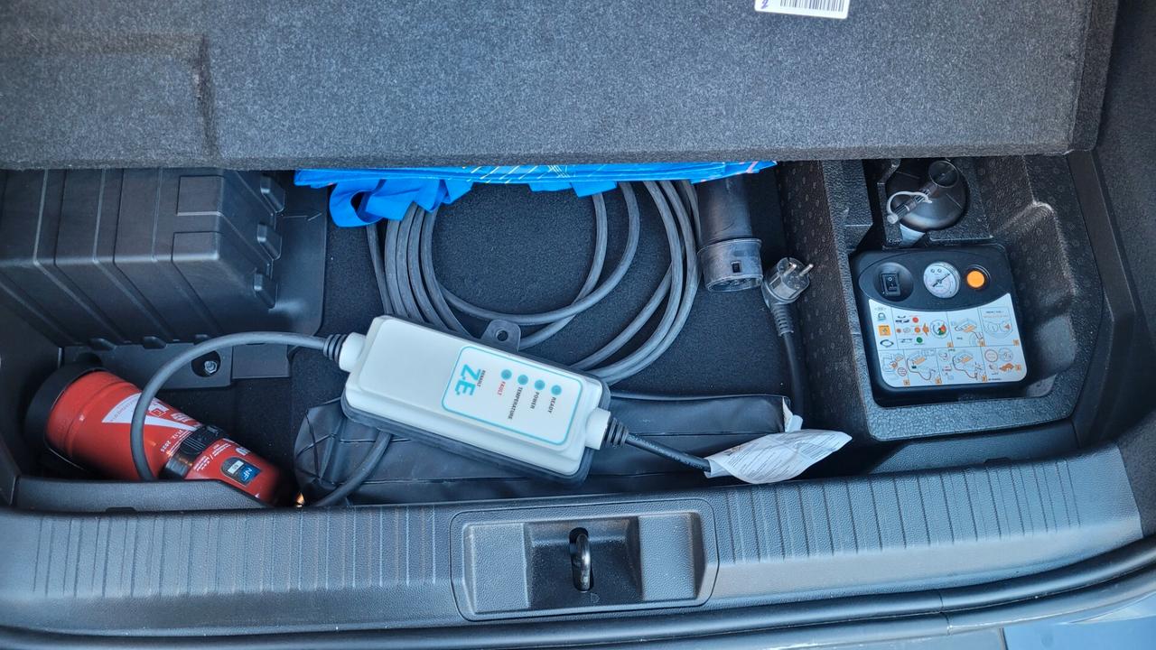 Renault Captur Full Hybrid E-Tech Initiale Paris