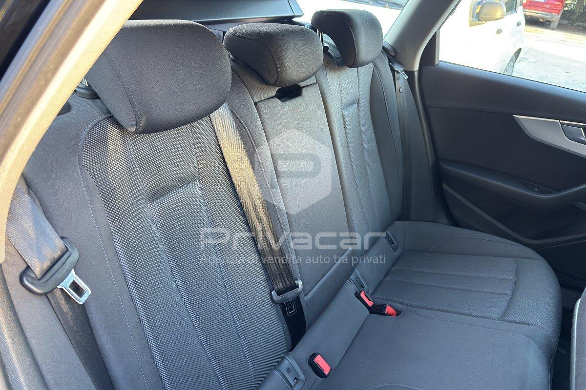 AUDI A4 Avant 2.0 TDI 150 CV ultra S tronic Sport