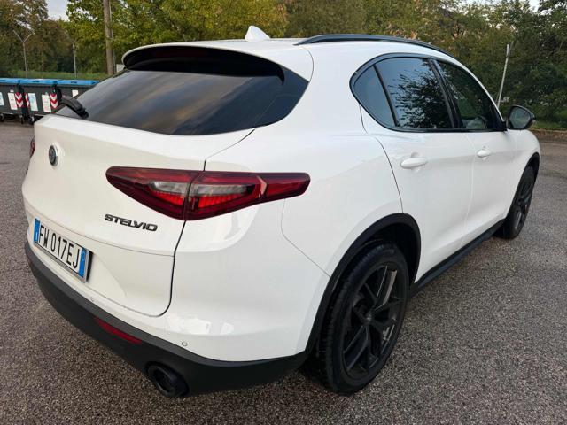 ALFA ROMEO Stelvio 2.2 Turbodiesel 210 CV AT8 Q4 Executive Bellissima