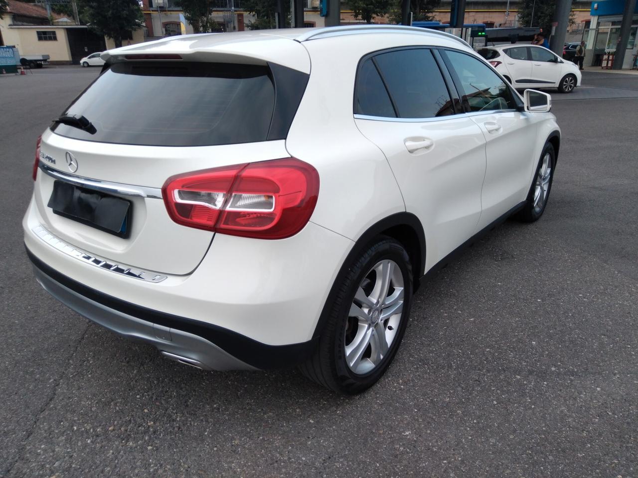 Mercedes-benz GLA 200 d Automatic Sport 136cv