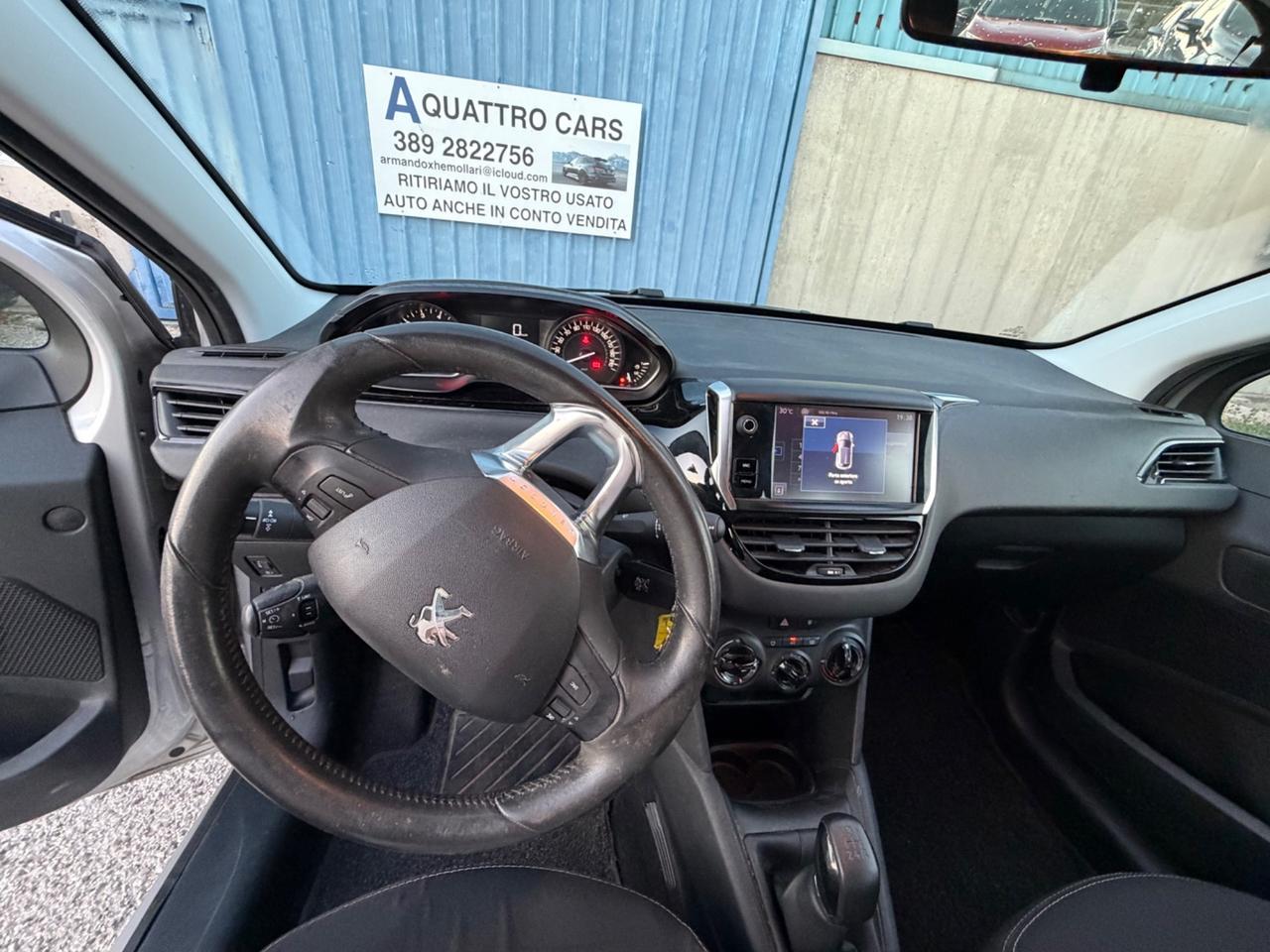 Peugeot 208 PureTech 82 5 porte Allure