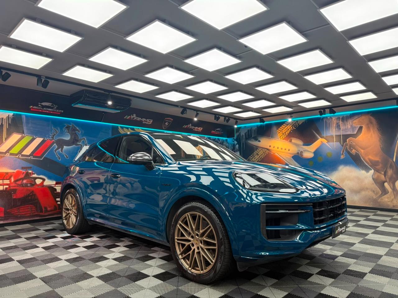 Porsche Cayenne COUPE 3.0 V6 E-HYBRID (445)