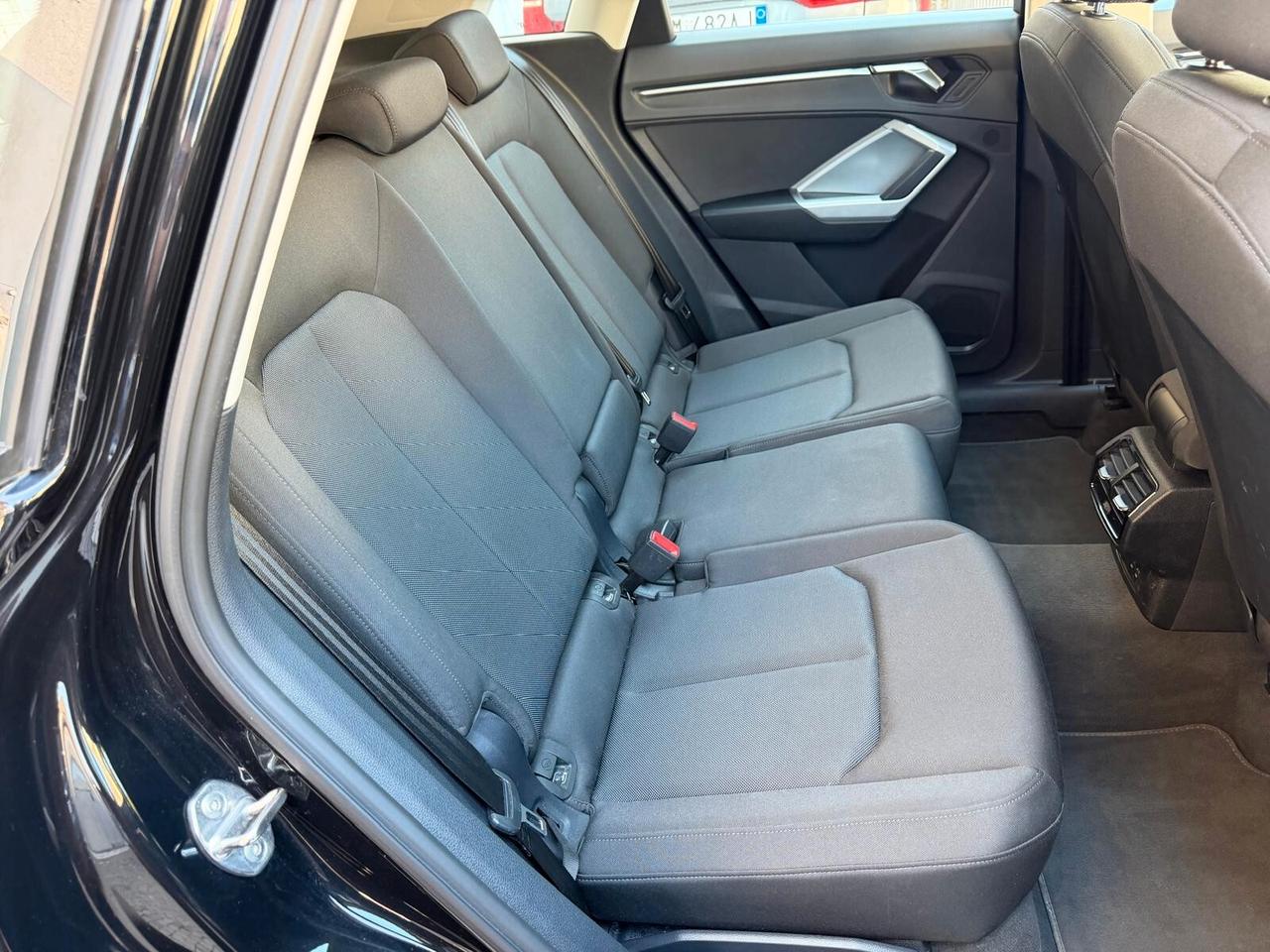 Audi Q3 35 2.0 TDI 150cv S tronic Business