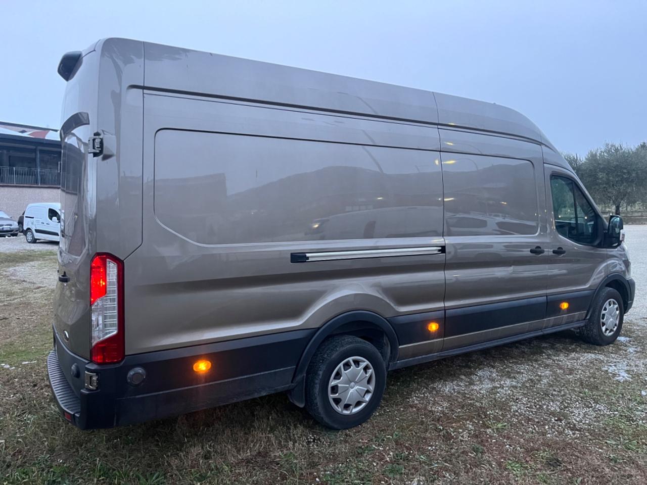 Ford Transit 2.0TDCi 170CV PASSO LUNGO 2019