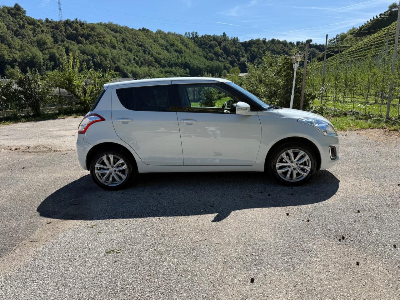 Suzuki Swift 1.2 VVT 4WD 5 porte B-Cool Bi-Color