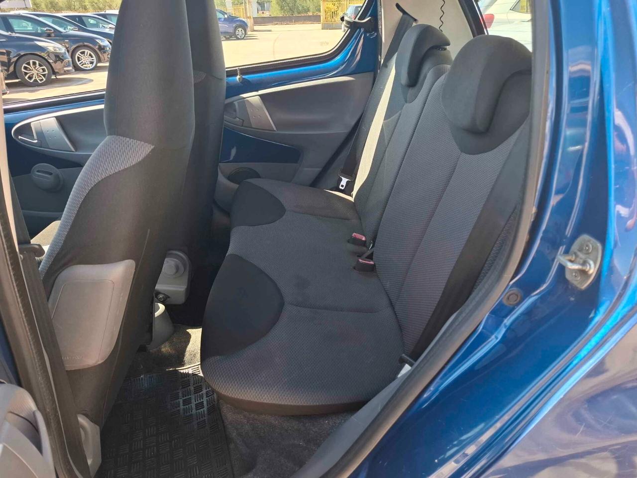 Toyota Aygo 1.0 BENZINA - 2008 5 PORTE