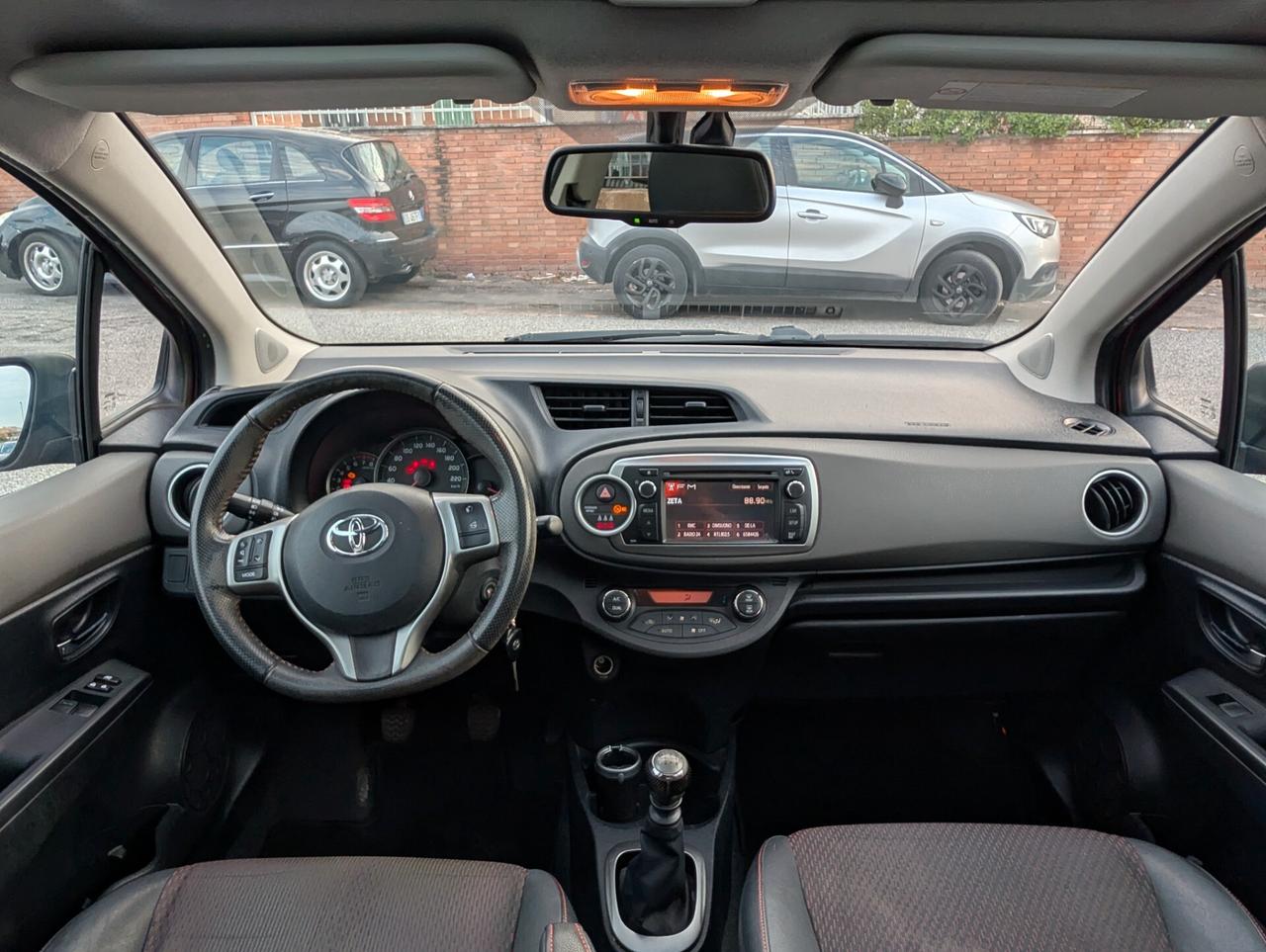 Toyota Yaris 1.3 5 porte Lounge
