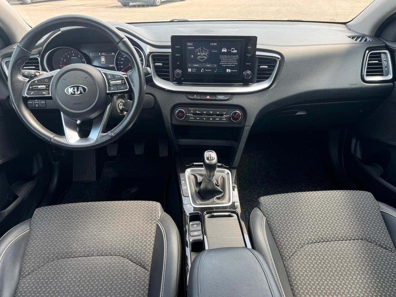 Kia Ceed 1.0 T-GDi 120 CV 5p. URBAN