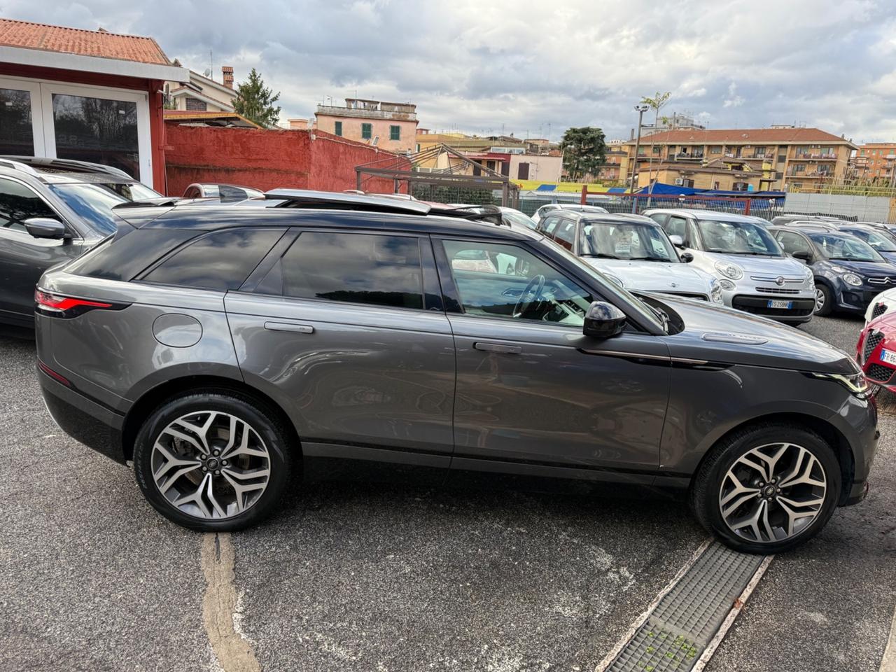 Velar 2.0D I4 240 CV R-Dynamic/unipro/rate/permute