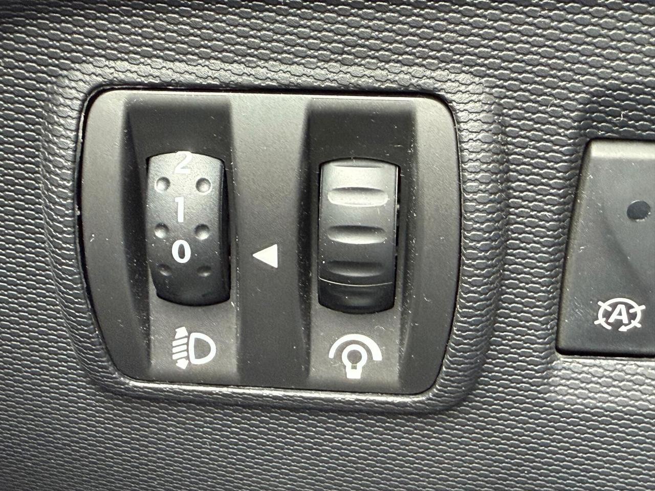 Renault Captur 1.5 dCi 8V 90 CV Start&Stop Wave *** GANCIO DI TRAINO***
