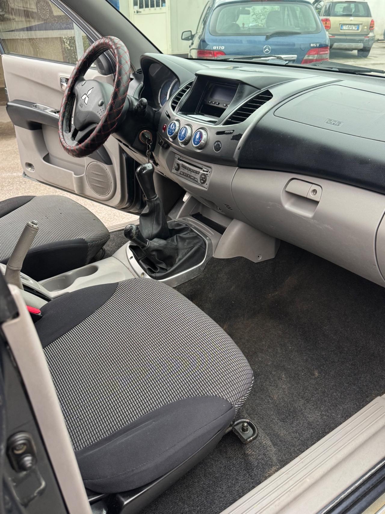 Mitsubishi L200 2.5 DI-D/136CV Double Cab Intense