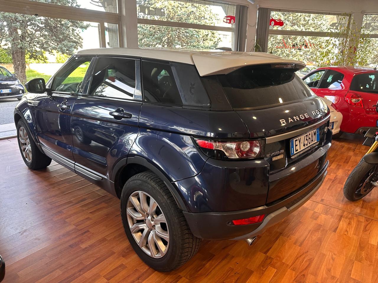 Land Rover Range Evoque 2.2 TD4 5p. Pure Tech Pack