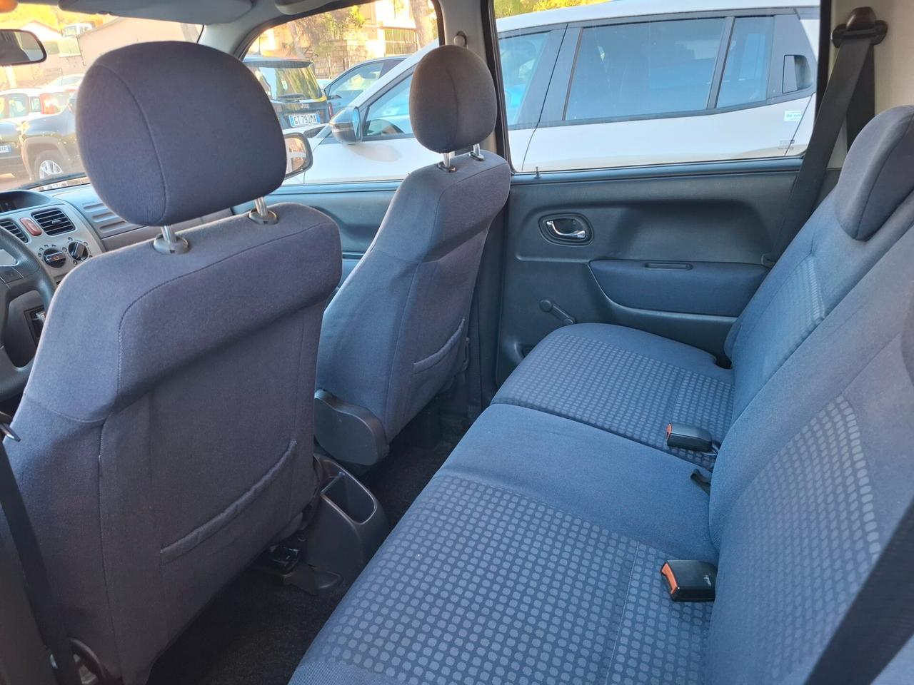 Opel Agila 1.0 12V Club