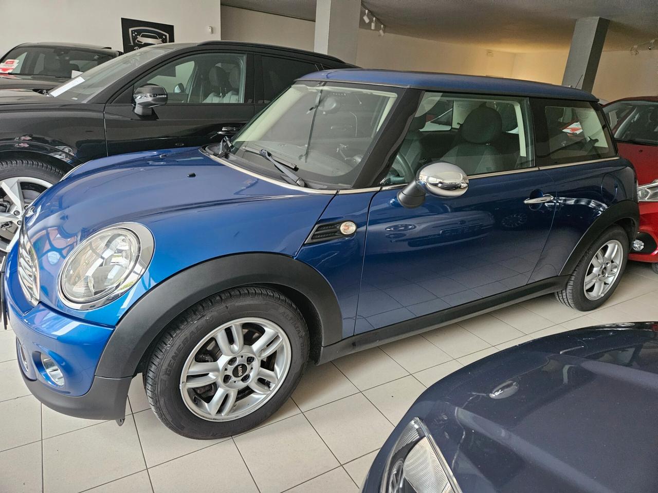Mini 1.6 16V One (55kW) IDONEA PER NEOPATENTATI