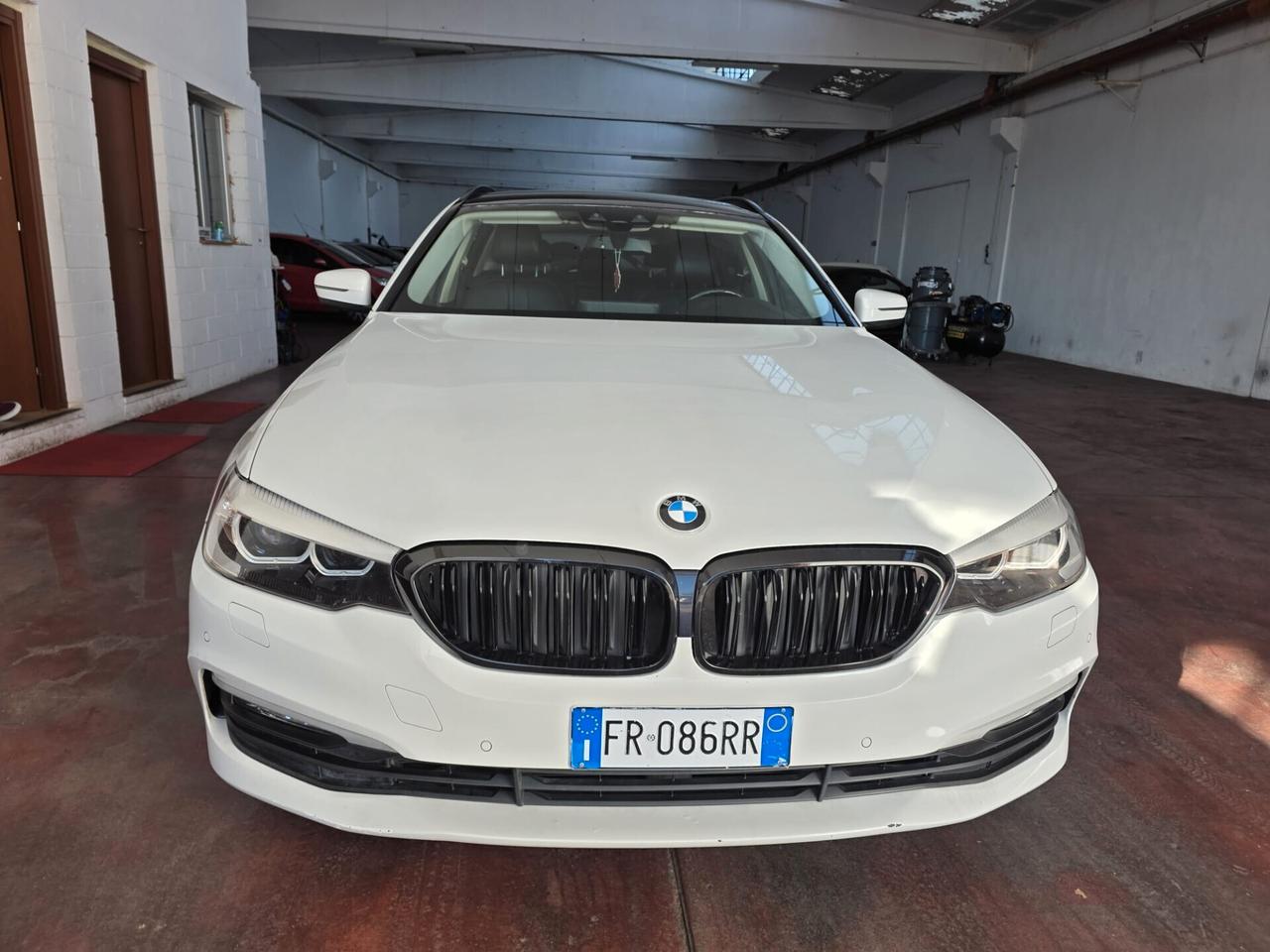 Bmw 520D xDrive Touring MSport gancio traino