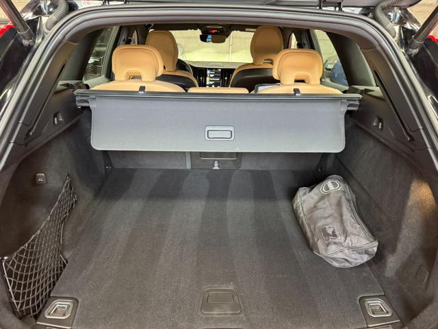 VOLVO XC60 B4 (d) AWD Geartronic Inscription