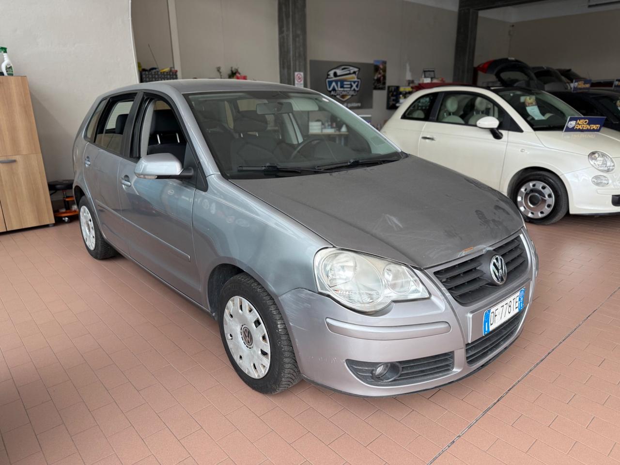 Volkswagen Polo 1.2benzina 64cv Neopatentati
