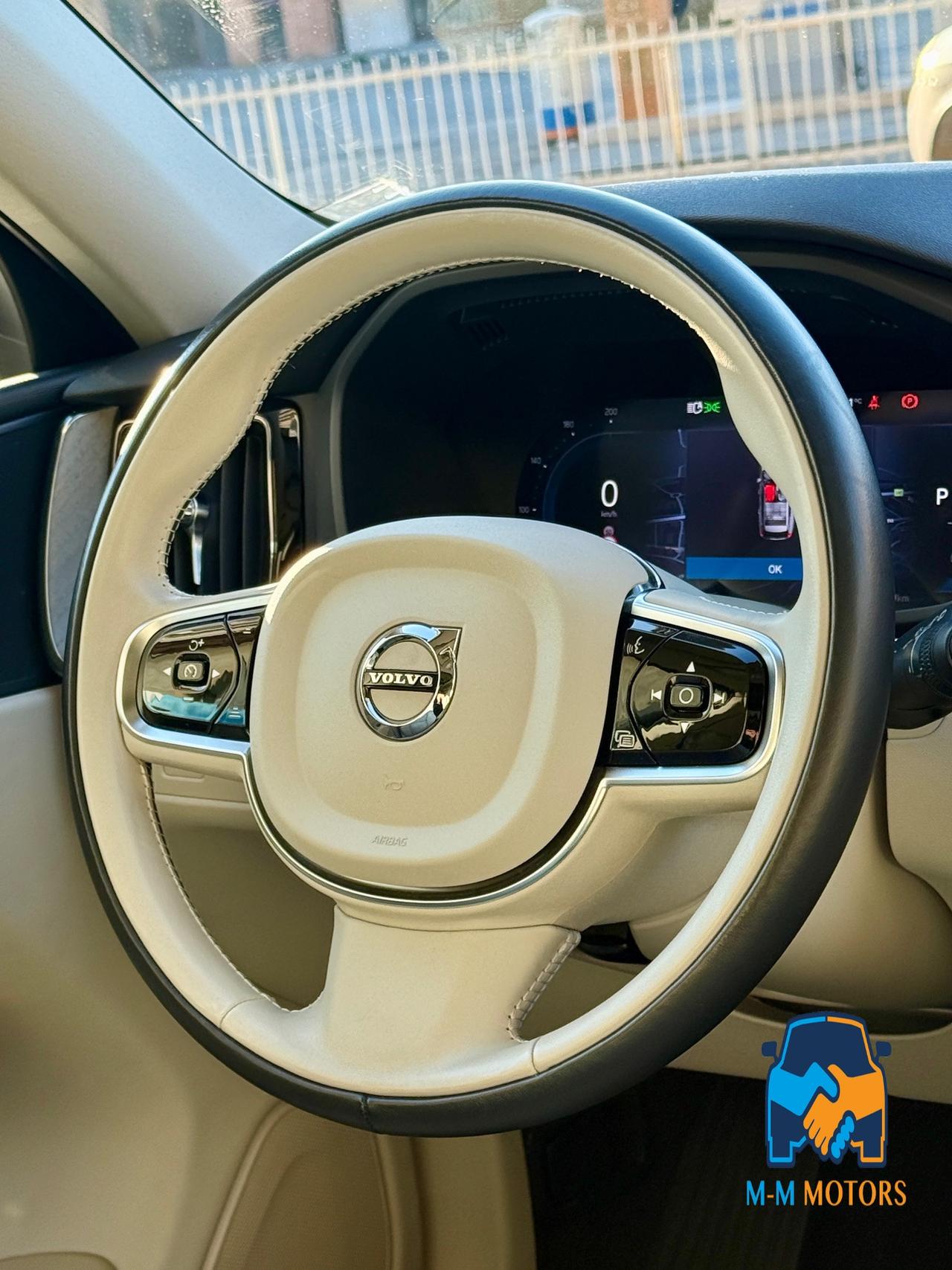 VOLVO XC60 N1 2.0 B4 d Ultimate Dark awd auto