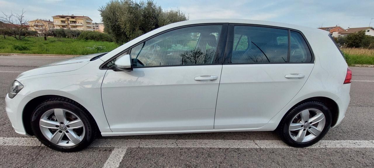 GOLF 7,5 CAMBIO AUTOMATICO DSG 1,5 METANO 130 CV NAVI TELEFONO SENSORI IMPECCABILE
