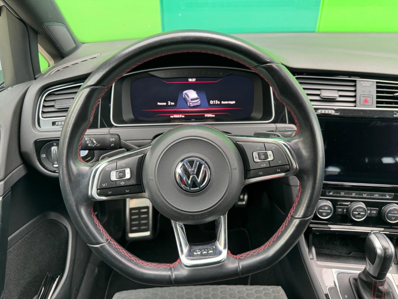Volkswagen Golf GTI DSG Performance 245CV ALCANTARA-SERVICE-UNIPRO
