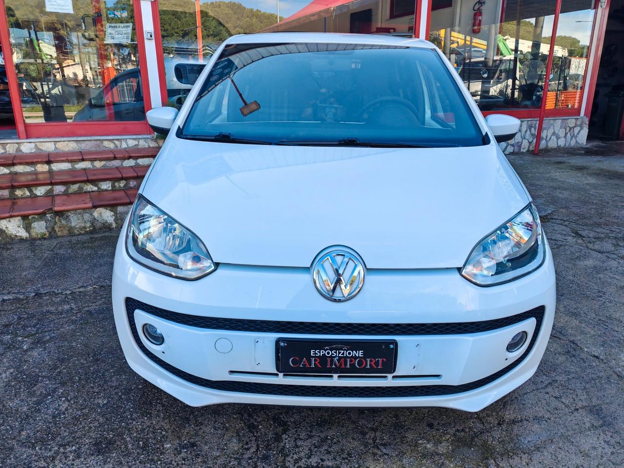 Volkswagen Up 1.0 benzina 08/2015 Cv60