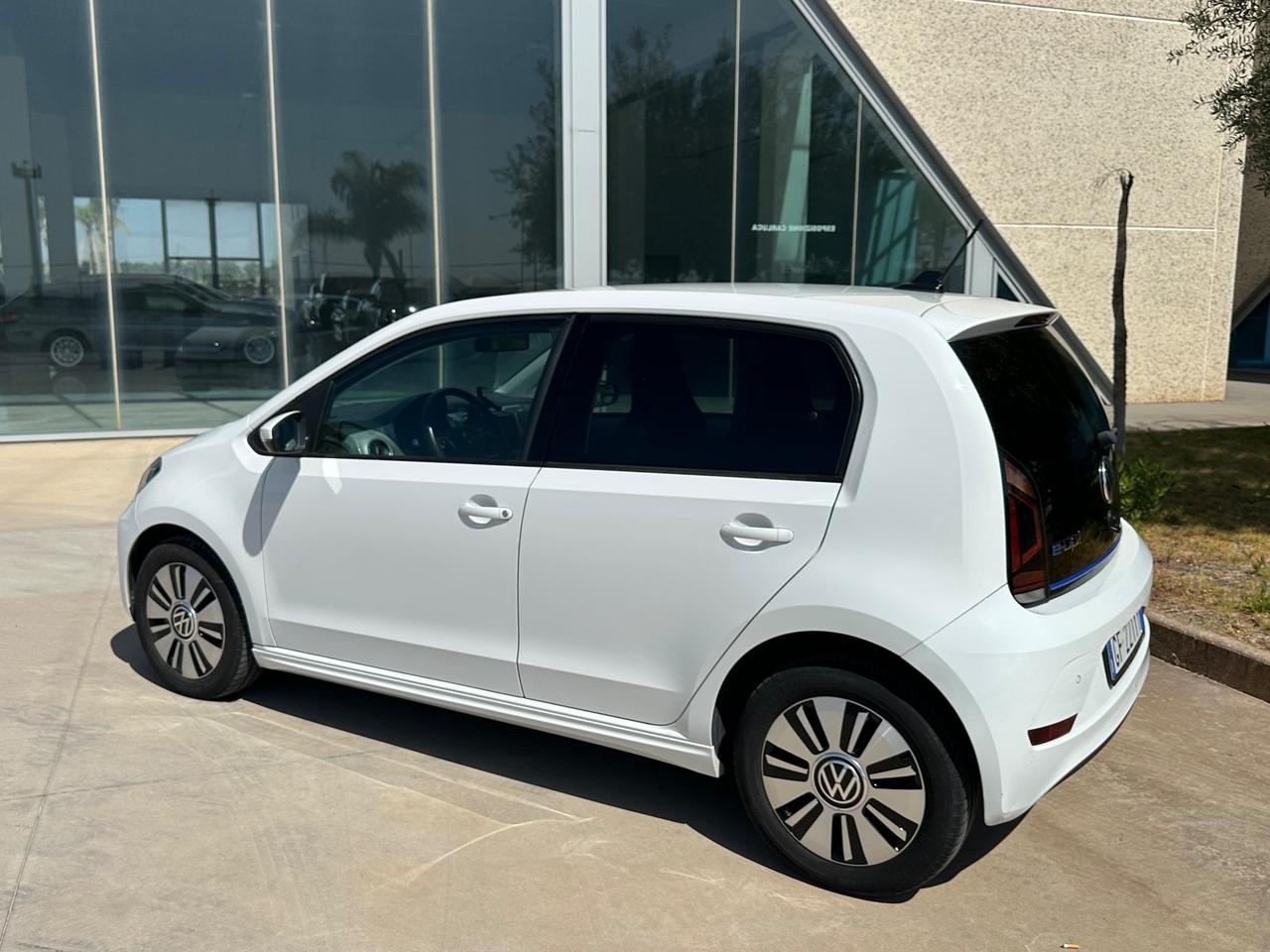 Volkswagen e-up! elettrica offerta T-Stock prezzo imperdibile