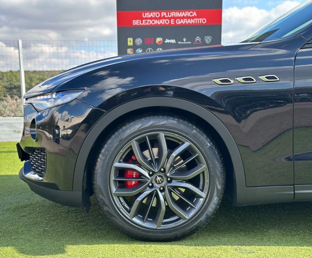 MASERATI Levante V6 Diesel 250cv AWD Granlusso MY20