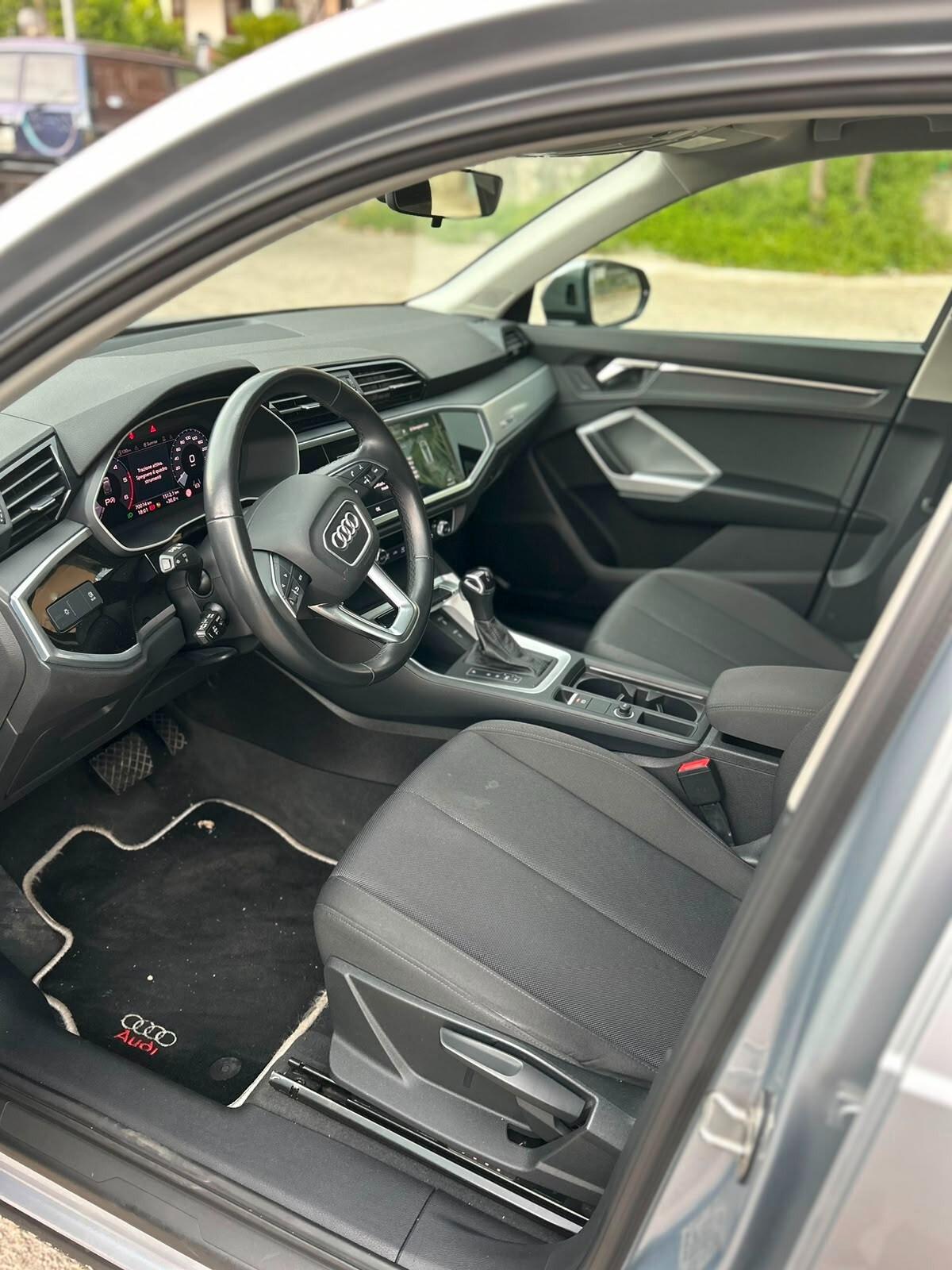 Audi Q3 35 TDI S tronic S-line edition