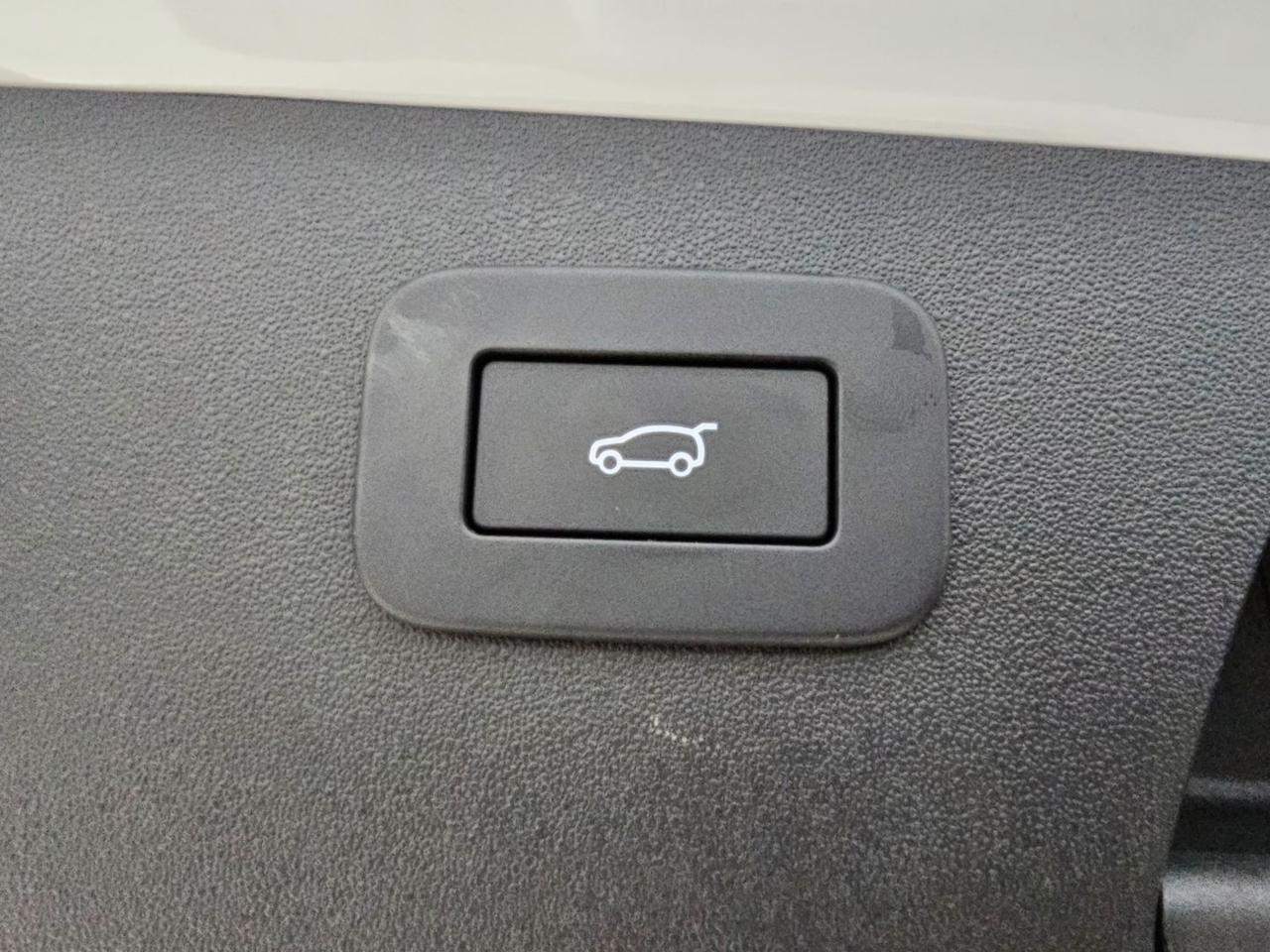 Jaguar E-Pace R-Dynamic SE Navi Camera Tetto C.20" RDynamic