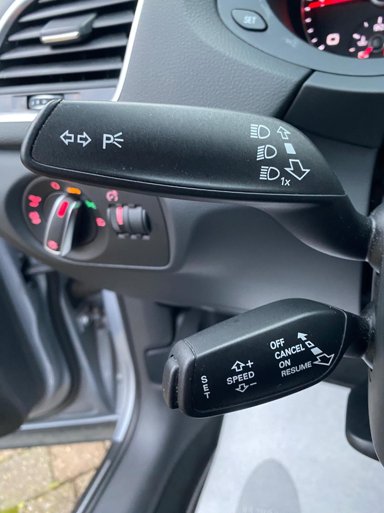 Audi Q3 2.0 TDI 120 CV S-tronic Sport S-Line