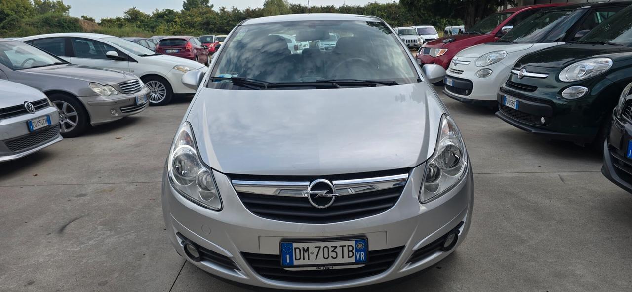 Opel Corsa 1.4 16V 5 porte Enjoy