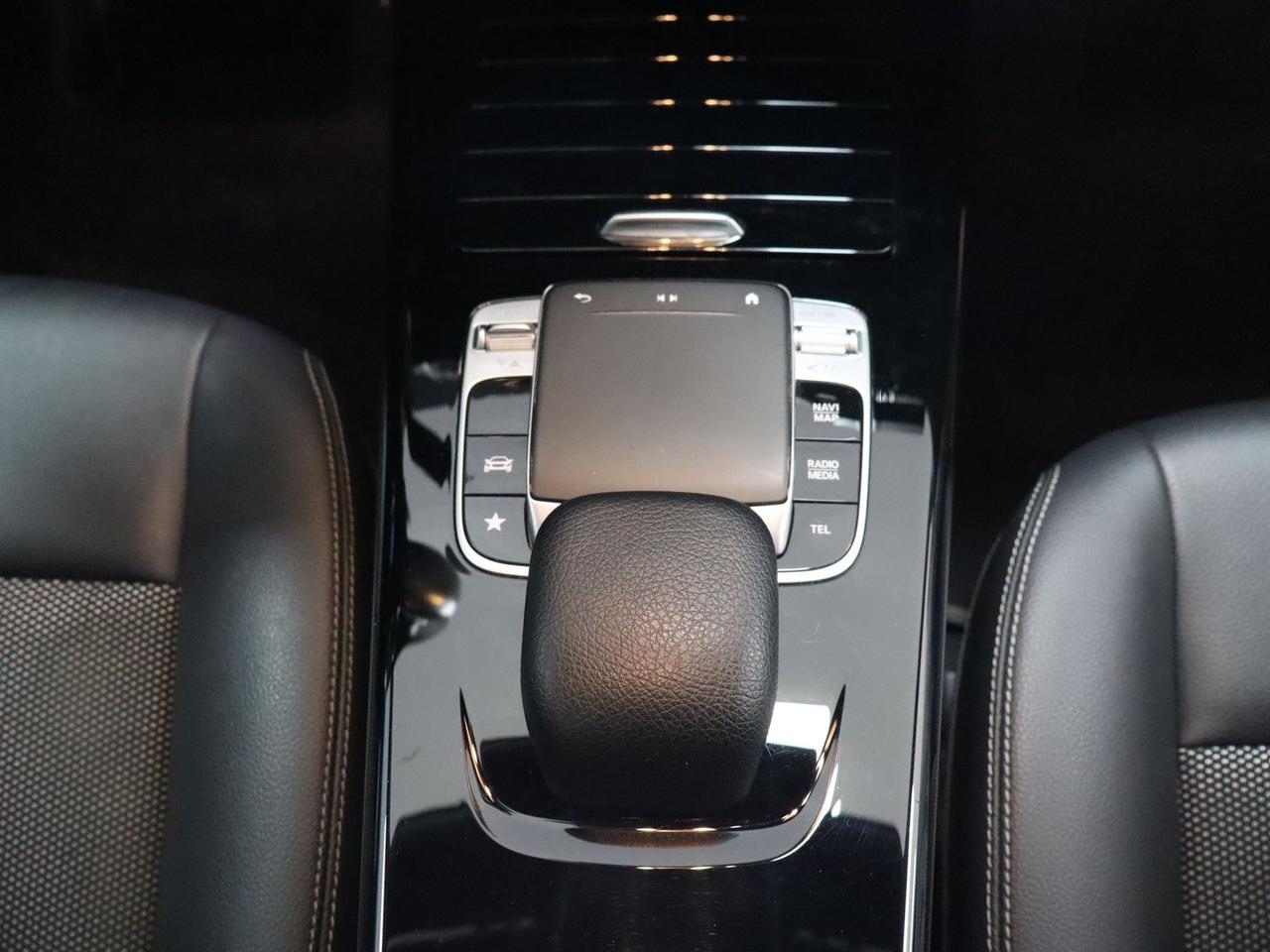 Mercedes-Benz CLA 200 Business Line CLA 200 #10989