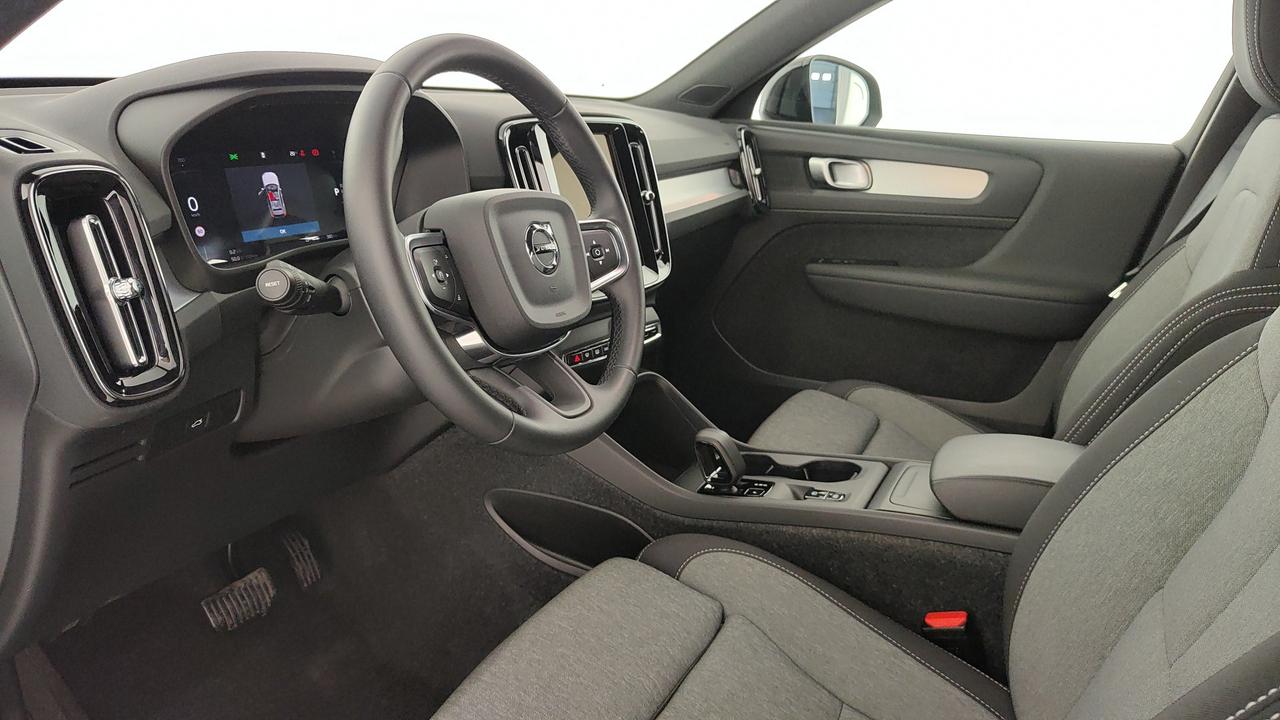 VOLVO XC40 2.0 b3 Core auto